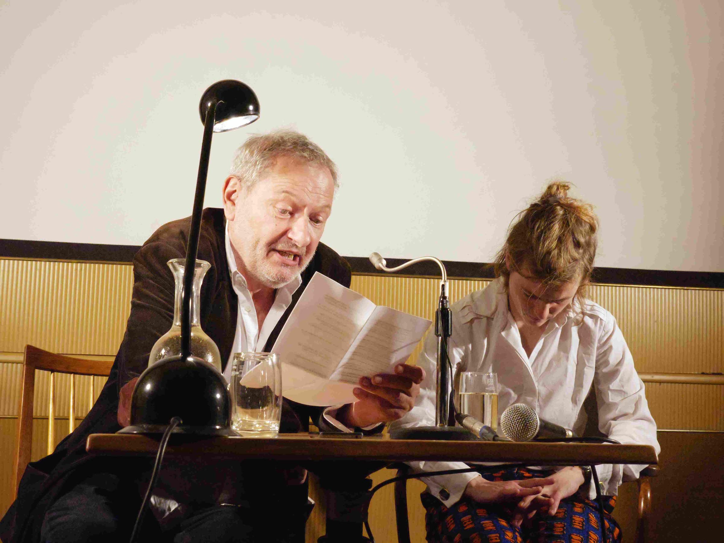 Performance von Fritz Ostermayer und Ann Cotten