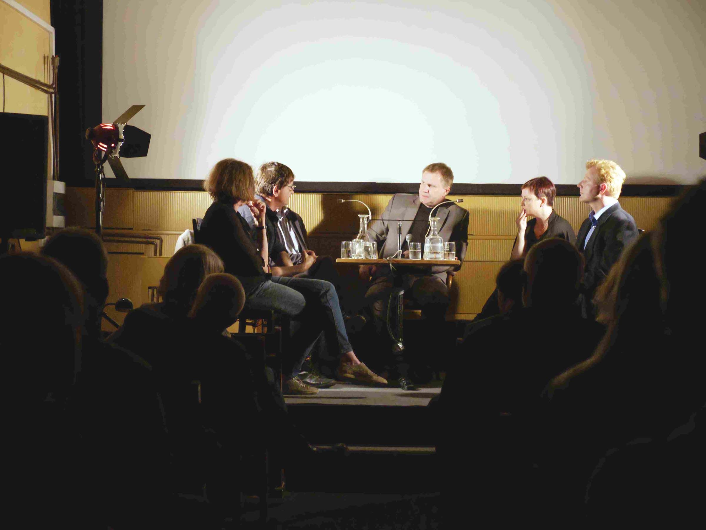 Podiumsgespräch mit Rosa Pock, Ferdinand Schmatz, Thomas Eder, Moderator Günter Kaindlstorfer, Lisa Spalt und Marc-Oliver Schuster