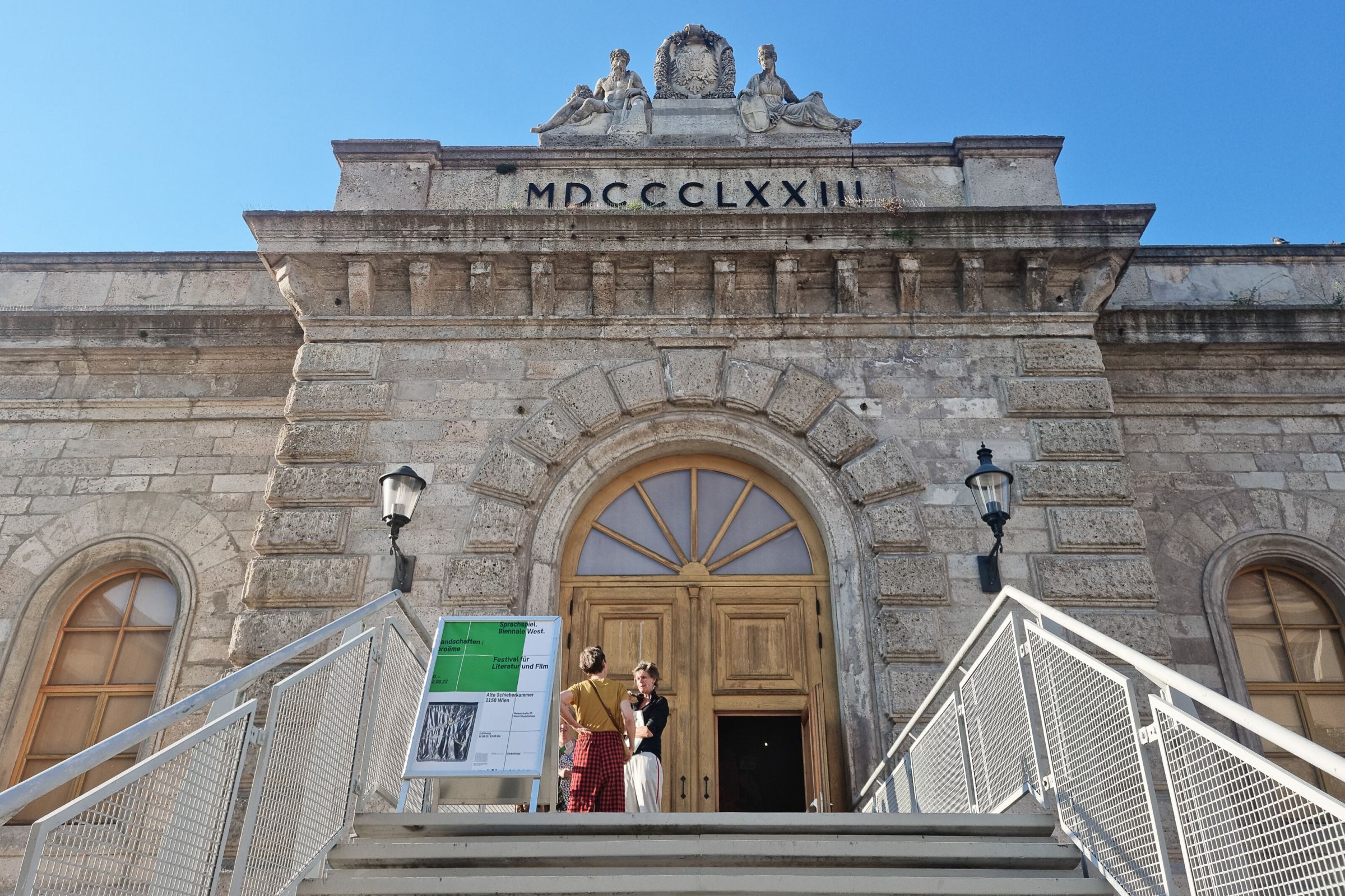 Sprachspiel. Biennale West.