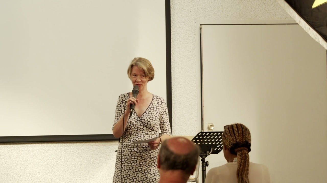 Stefanie Wolff: Einführung zur Performance von Judith Nika Pfeifer